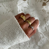 VINTAGE  ~ RING