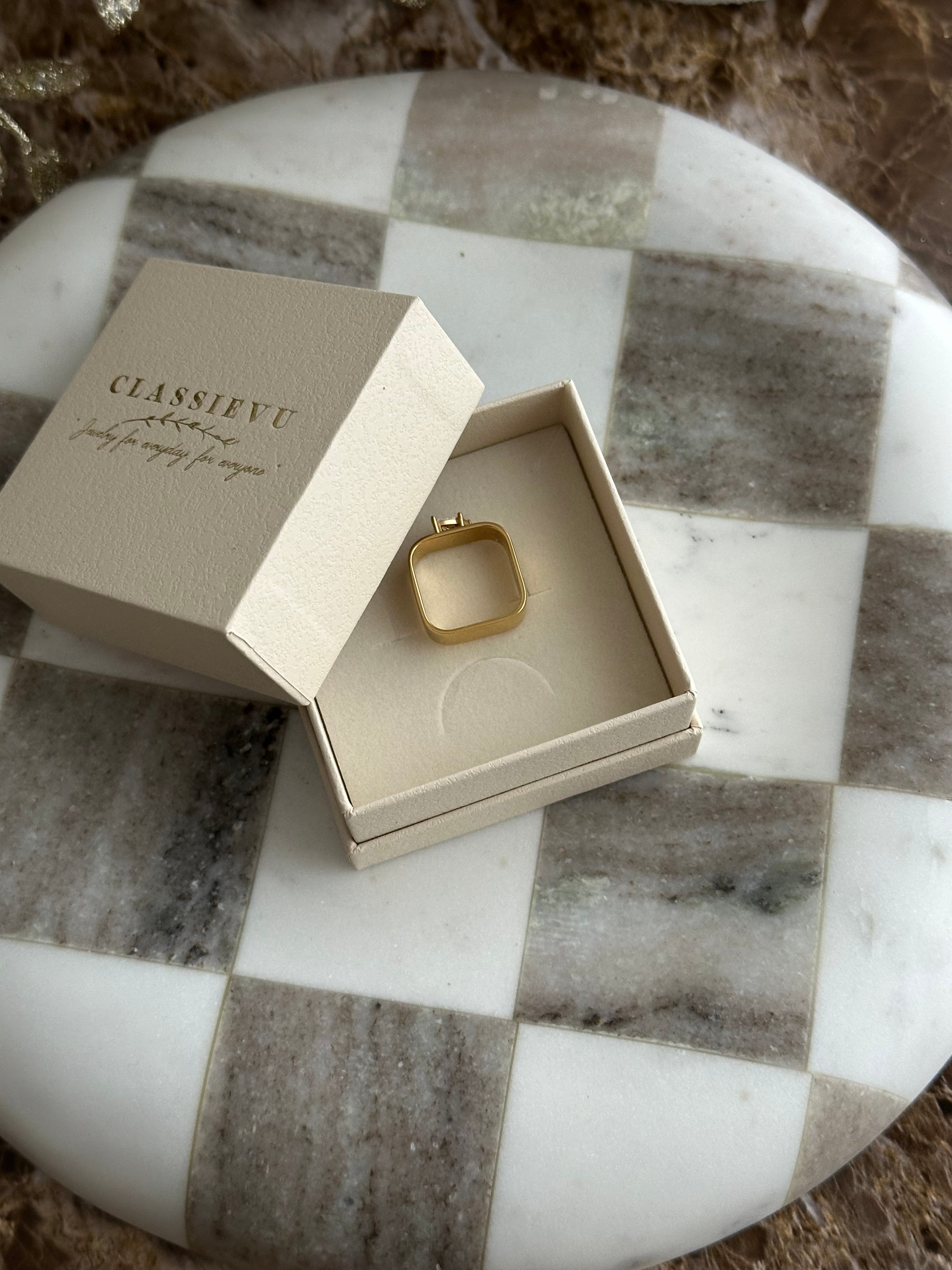 EMMA ~ RING - Classievu