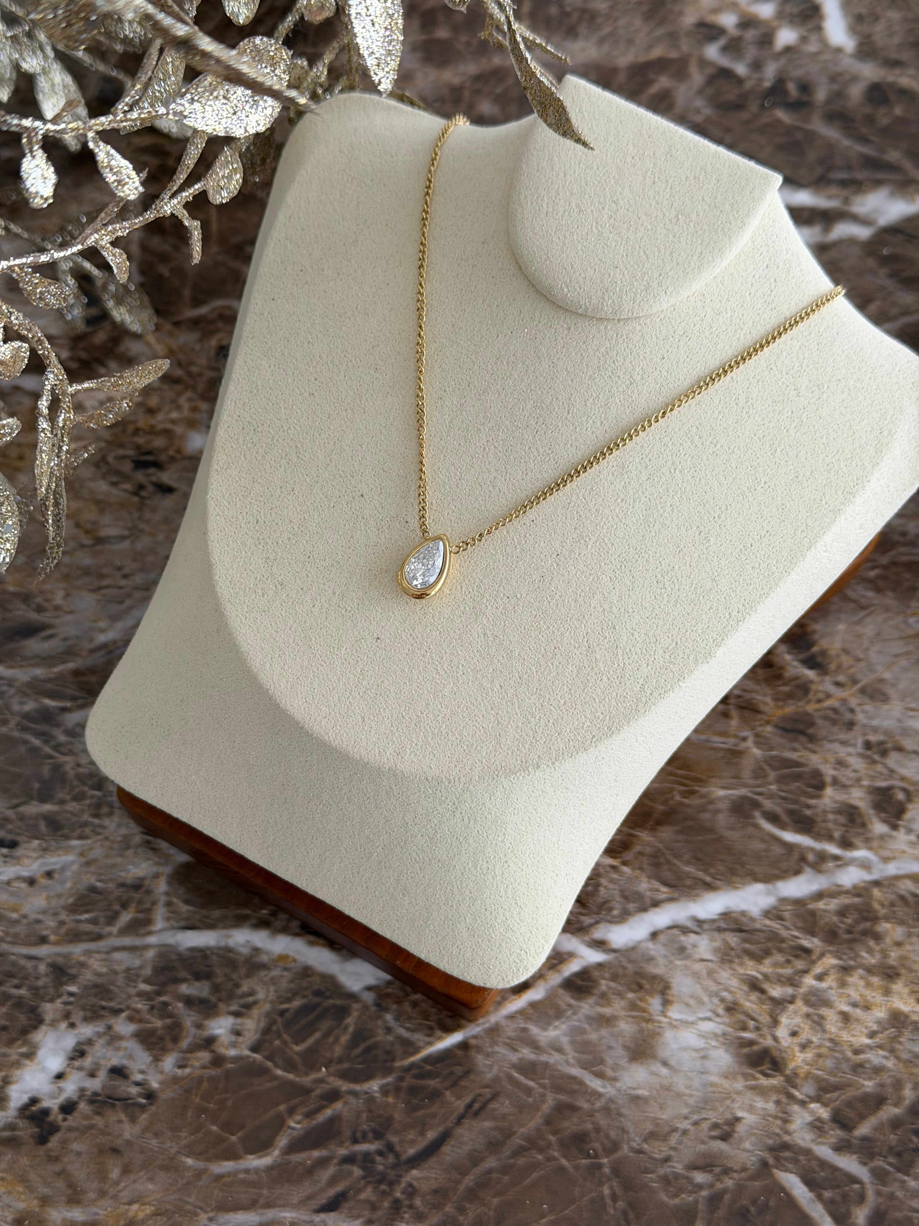 KRISTY | NECKLACE - Classievu