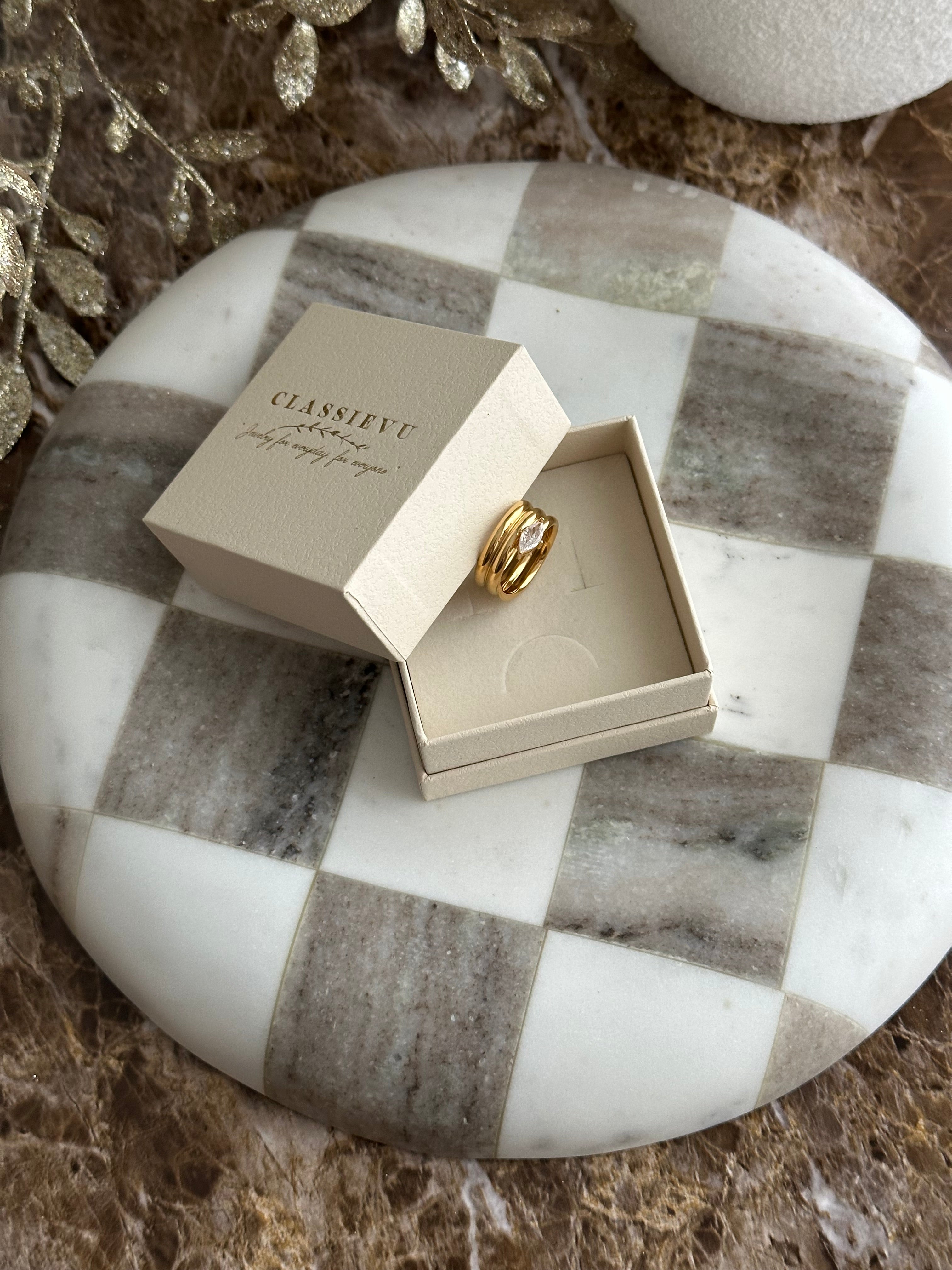 JOANA ~ RING - Classievu