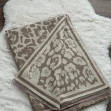 LIGHT LEONIE ~ SCARF